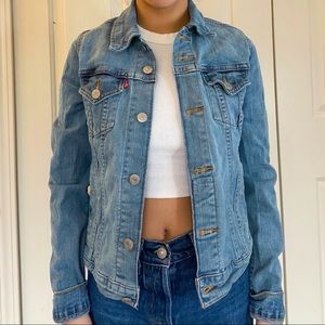 Levi’s Denim Trucker Jacket Medium Wash Sz XS